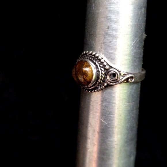 124 Tiger Eye Silver Gemstone Ring size 8 stamped 925 shipping sale - Picture 5 of 10